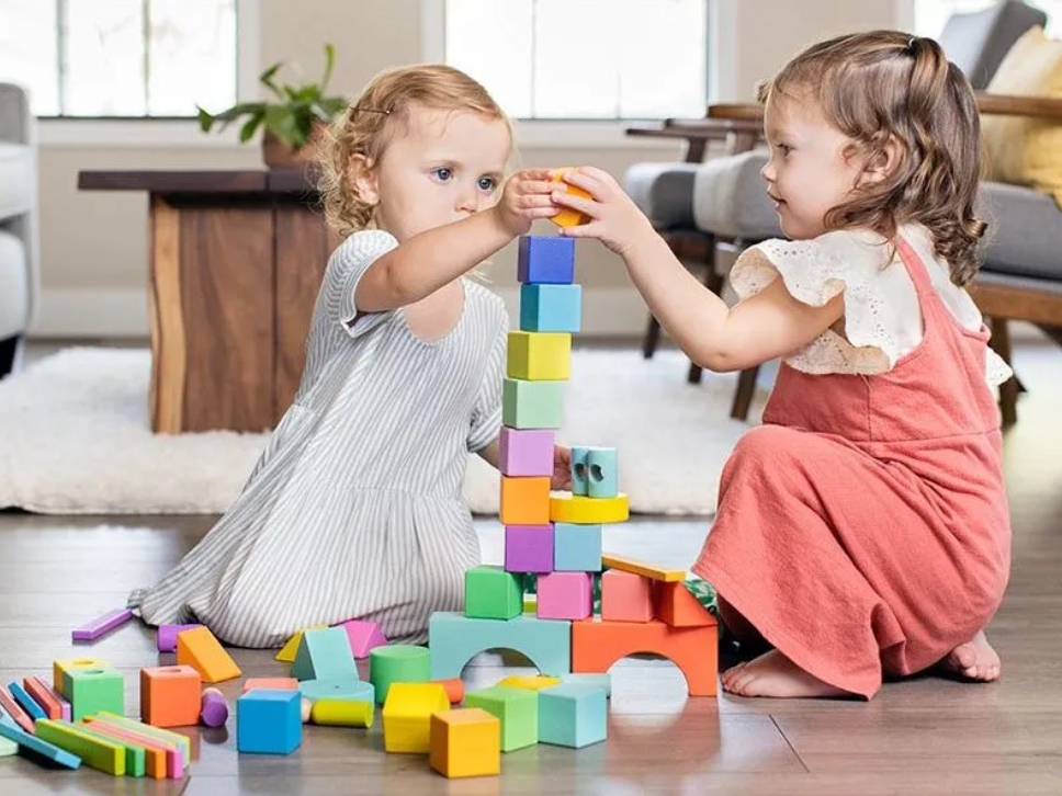 نکات مهم برای بازی کردن کودک؛ برای بازی کودکان چه کارهایی انجام دهیم؟