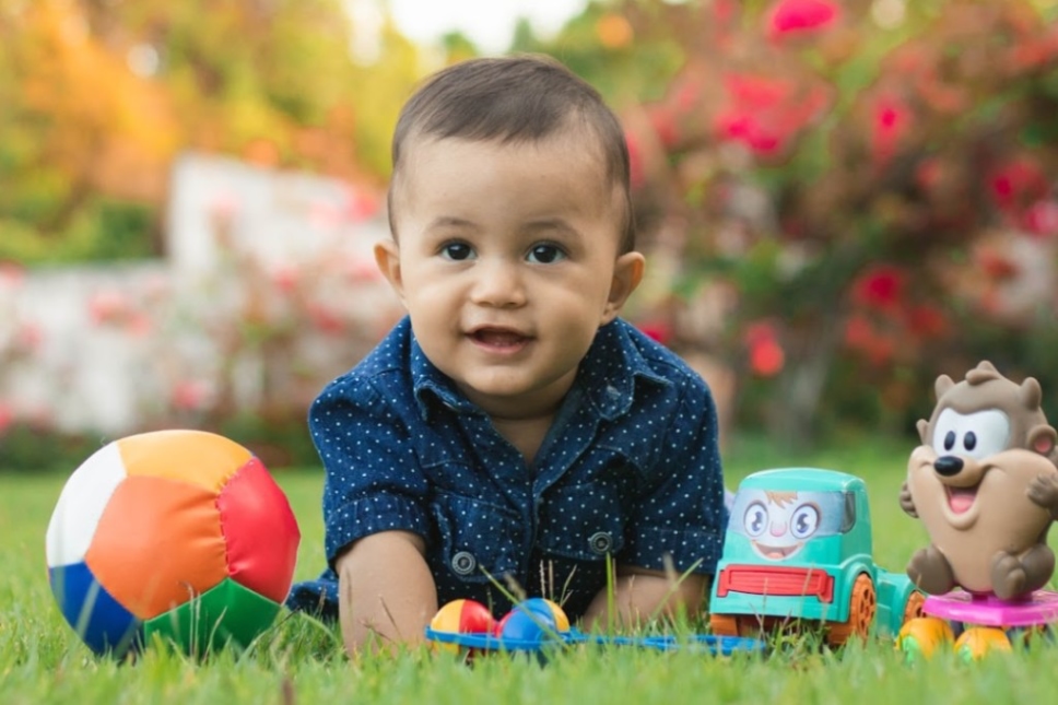 بازی کودک ۷ تا ۱۲ ماهگی