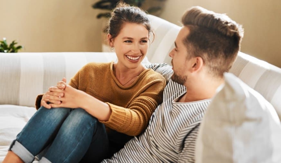 با شریک زندگی خود گفتوگوی منظم داشته باشید
