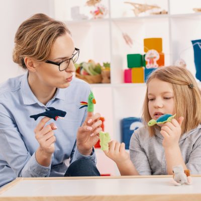 نشانه های زمان مراجعه به روانشناس کودک