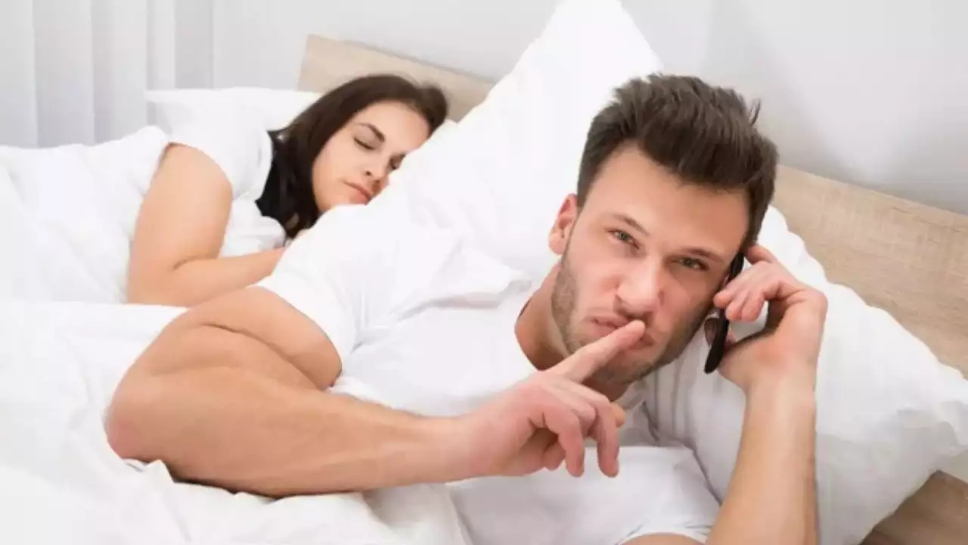 چرا افراد در رابطه عاطفی خیانت میکنند؟
