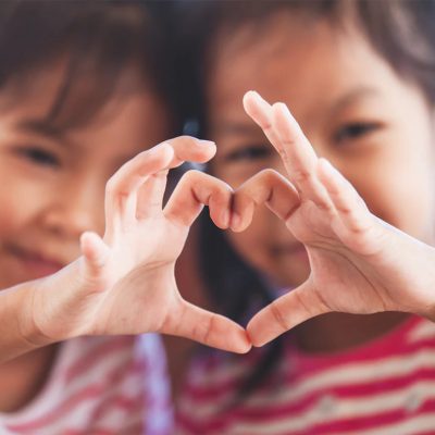 آموزش مهارت دوست یابی به کودکان