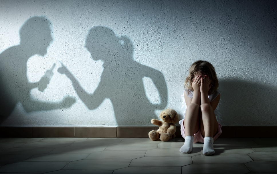 تنش در خانه چه تاثیری روی کودک دارد؟