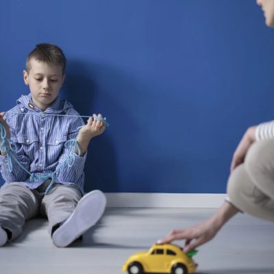 سندرم آسپرگر در کودکان چیست و چه علائمی دارد؟