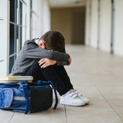 دلایل ترس کودک از مدرسه و راهکارهای کاهش آن