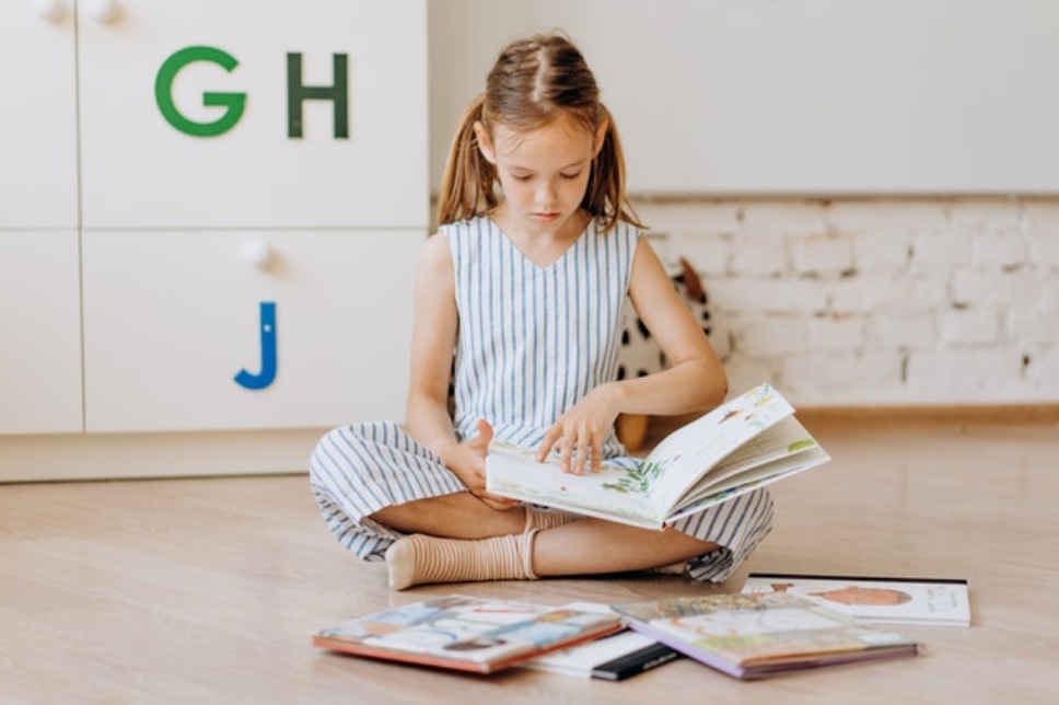 برای کاهش حواس پرتی کودک چه کنیم؟