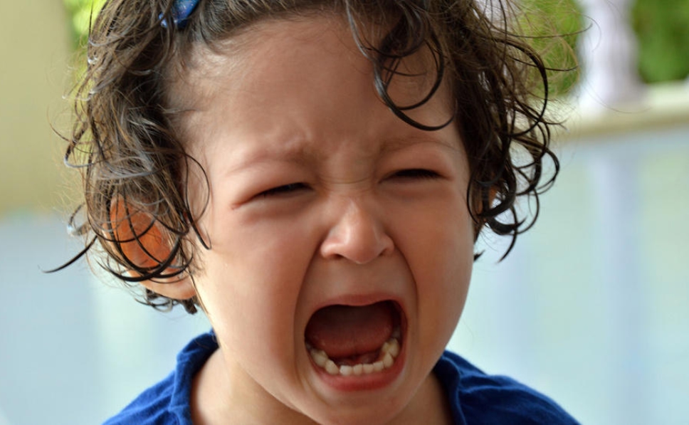 توجه به سن کودک برای کاهش جیغ و داد