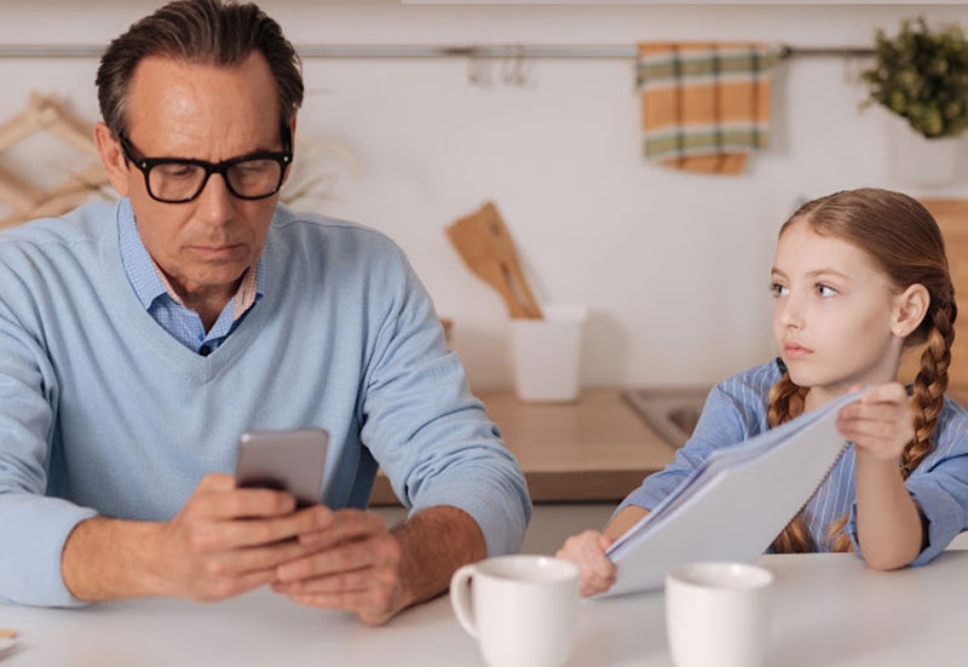 نکات بهبود کمبود محبت کودک برای والدین